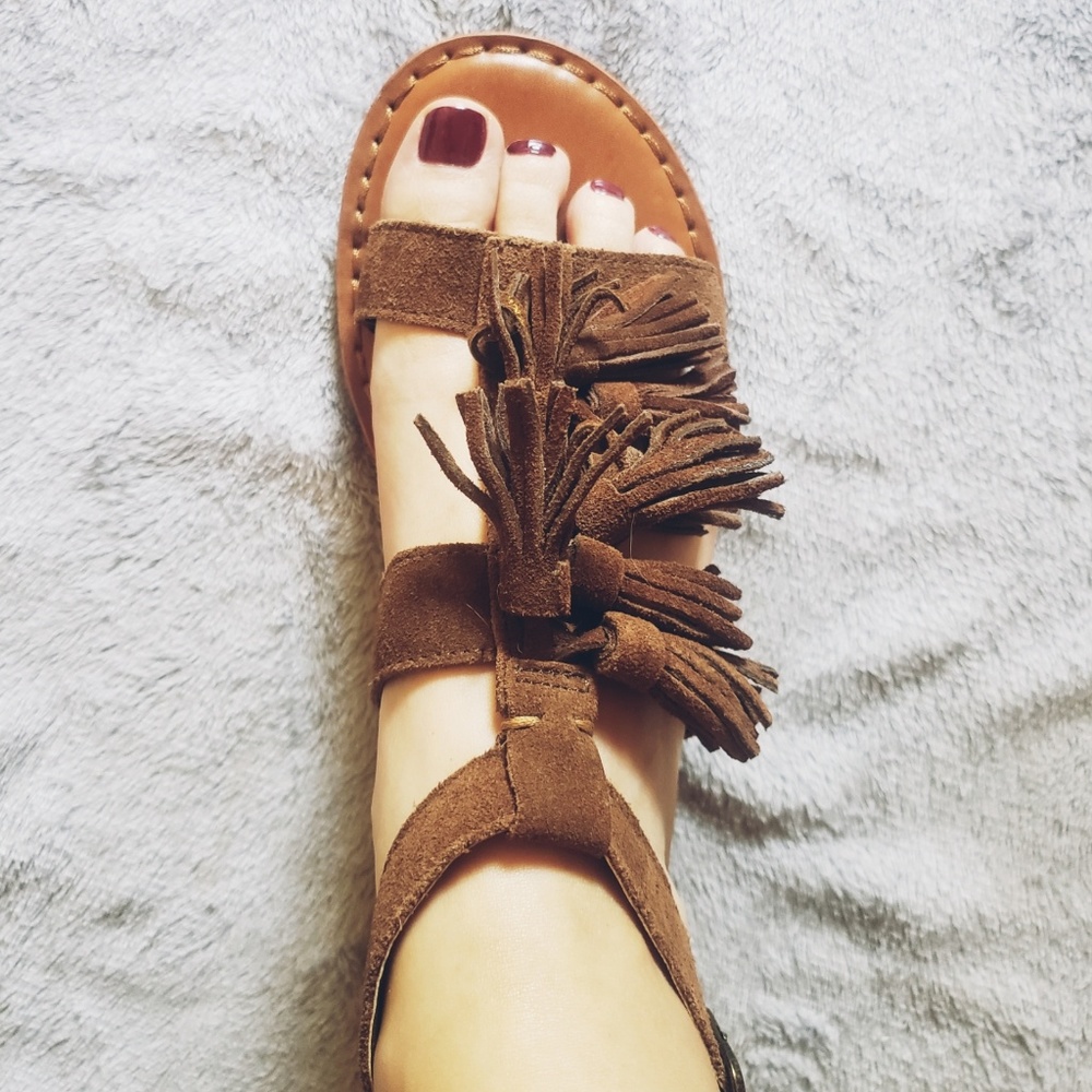 Fringe sandles